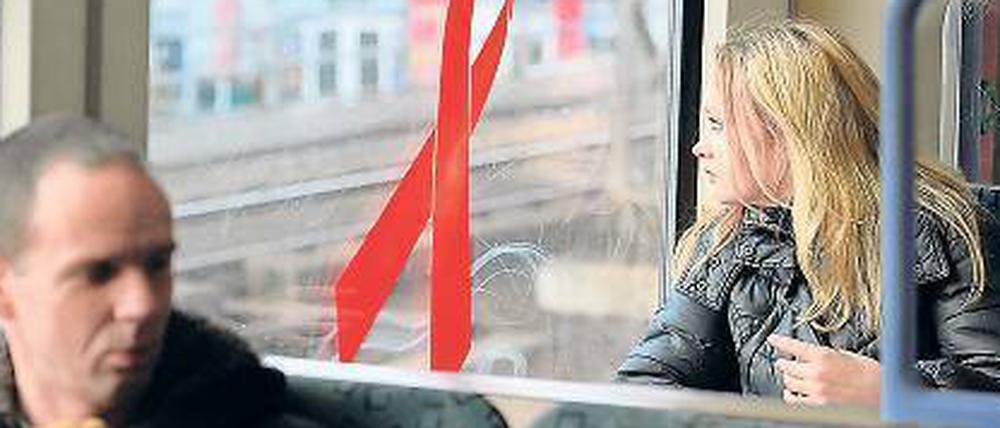 HIV-Infizierte leben länger dank besserer Therapie – aber nicht unbedingt sorgenfrei. 