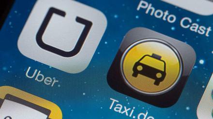 In vielen Ländern protestiert das regulierte Taxigewerbe gegen den Online-Anbieter Uber.