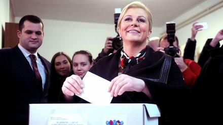 Die Konservative Kolinda Grabar Kitarovic hat als Oppositionskandidaten überraschend die Präsidentenwahl am Sonntag gewonnen