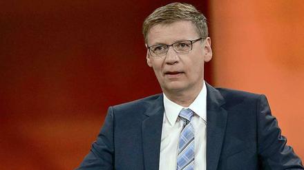Günther Jauch kehrte wegen der Anschläge in Frankreich vorzeitig aus der Weihnachtspause zurück.