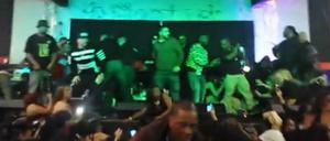 Bei einem Auftritt von Chris Brown in San Jose in Kalifornien ist Panik ausgebrochen, nachdem mehrere Schüsse gefallen sind.