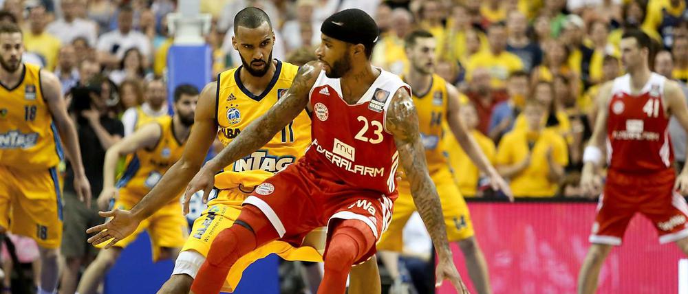Akeem Vargas (l.) wird mit Alba Berlin noch häufiger gegen den FC Bayern München antreten.