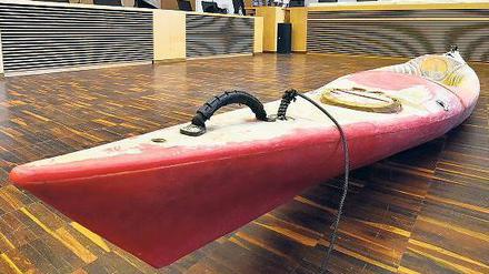 Beweisstück. An dieses Boot soll der Investmentbanker Stefan T. gefesselt worden sein. Doch es gibt Ungereimtheiten in der Darstellung des Opfers. Dennoch verbot der Chefermittler kritische Fragen.