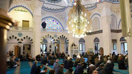 Freitagsgebet in der Sehitlik-Moschee in Berlin.
