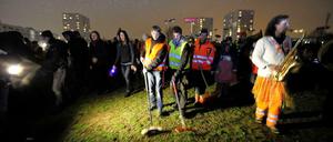 Reinemachen in Dresden nach "Pegida"-Demonstration - auch das ist eine kreative Form des Protests