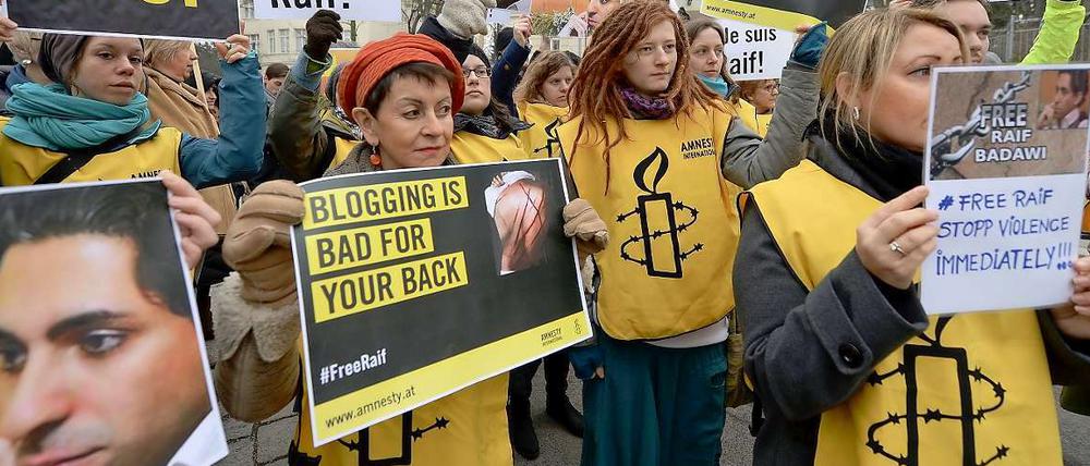 Vielerorts protestierten Menschen gegen die Bestrafung des saudischen Bloggers, hier in Wien.