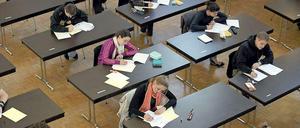 Die Debatte der Schülerin Naina haben wohl auch diese konzentrierten Schülerinnen und Schüler mitbekommen.