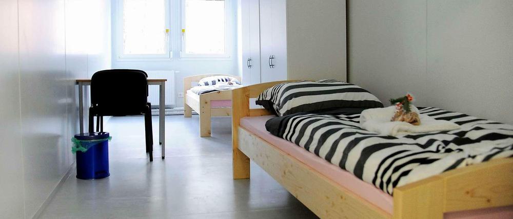 ... in das Containerdorf in der Alfred-Randt-Straße in Berlin-Köpenick eingezogen.