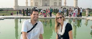 Gut gekleidet vorm Taj Mahal