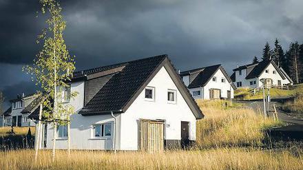 Düstere Ahnung. Zieht ein Unwetter auf, ist es für die Beseitigung von Vorschäden zu spät. Was der Sturm anrichtet, sollte man für die Versicherung dokumentieren.