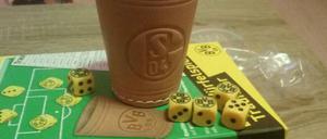 Becher des Anstoßes.