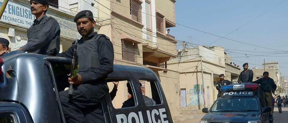 Die Sicherheitskräfte in Pakistan sehen sich einer neuen Dimension des Terror gegenüber.
