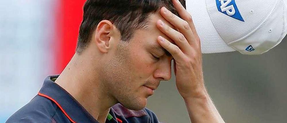 Kaum zu fassen: Martin Kaymer hat seinen vierten Sieg bei den Abu Dhabi Golf Championships verspielt - trotz einer Führung von zehn Schlägen am letzten Tag.
