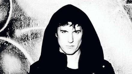 Noise-Hohepriester Alec Empire versteht sich auch auf ruhige Töne - wie „Low On Ice“ zeigte.