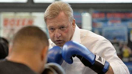 Ohne Deckung: Innensenator Frank Henkel macht sich für Olympia in Berlin stark. 