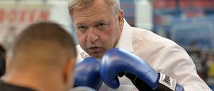 Ohne Deckung: Innensenator Frank Henkel macht sich für Olympia in Berlin stark. 