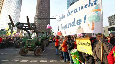 Am Nachmittag rollte nur noch die Traktoren, für die Busse gab es kein Durchkommen mehr.