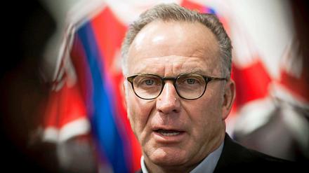 Bayern-Vorstandschef Karl-Heinz Rummenigge räumt einen Fehler ein.