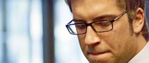 Gewettet habe er nicht mehr, unterstrich Robert Hoyzer: „Ich kann die Frage echt nicht mehr hören! Nein! Keinen einzigen Cent. Punkt!“