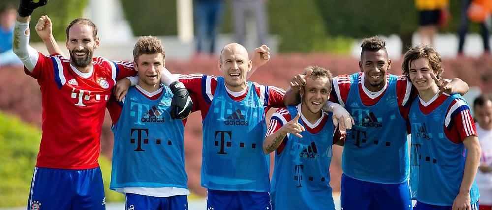 Eigentlich nicht zum Lachen. Die Bayern-Spieler im Trainigslager.