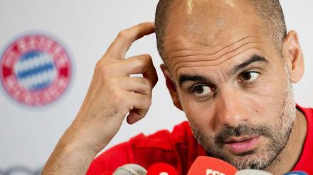 Wo ist hier den Knopf zum Anschalten? Pep Guardiola sprach in Riad davon, dass es eine "Ehre sei, hier zu sein". 