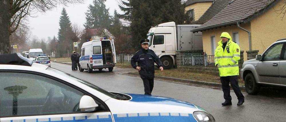 Auf seinem Hof hat ein Landwirt einen Veterinärbeamten erschossen