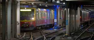 Leer war es nur im S-Bahn-Tunnel, der mehrere Monate gesperrt sein wird.