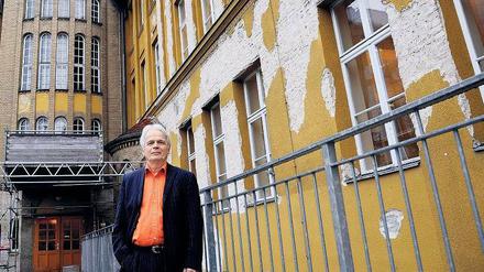 Eingerüstet. Die „Fichte“, wie das Gymnasium von Schulleiter Rainer Leppin genannt wird, genießt einen tadellosen Ruf. Aber sie braucht fünf Millionen Euro. 