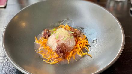 Die „Involtini vom Adlerfisch“, eine elegante Version eines Ceviches.