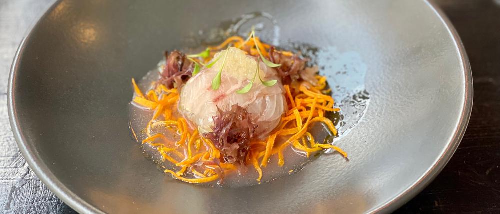 Die „Involtini vom Adlerfisch“, eine elegante Version eines Ceviches.