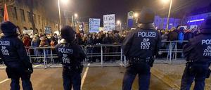 Die Polizei war am Mittwochabend mit 4500 Beamten im Einsatz.