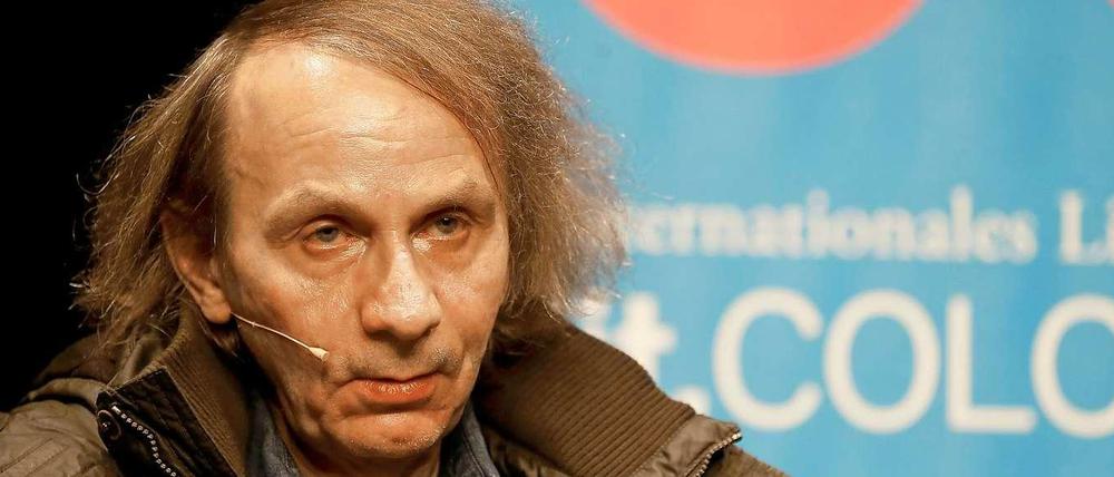 Der französische Schriftsteller Michel Houellebecq hat am Montag in Köln seinen Roman „Unterwerfung“ vorgestellt. Es war sein erster öffentlicher Auftritt seit den Anschlägen in Paris.