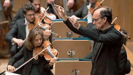 Franck Ollu und das Deutsche Symphonie-Orchester Berlin spielen „Double Up“ von Simon Steen-Andersen.