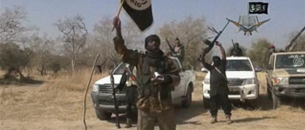 Boko Haram-Anführer Abubakar Shekau bekennt sich in einem Video zu dem Massaker von Baga. Die Terrormiliz tötete alleine bei diesem Überfall bis zu 2000 Menschen.