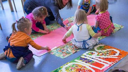 Die Farben der Zukunft: Kinder in einer zweisprachigen Kita in Schwerin.