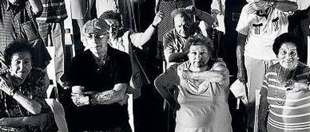 „Numbered“. Die Nummer, in Auschwitz auf den Arm tätowiert, erinnert die Überlebenden bis heute an das Grauen.
