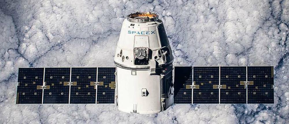 Schwebezustand. Im Vakuum des Alls lassen sich Daten viel schneller übertragen als auf der Erde, sagt Elon Musk, dessen SpaceX-Raumschiffe dort schon unterwegs sind.