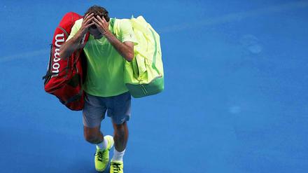 Roger Federers Reaktion nach dem Ausscheiden in Runde drei bei den Australian Open.