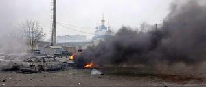Nach dem Raketenbeschuss der ostukrainischen Stadt Mariupol erwägt die EU schärfere Sanktionen gegen Russland.