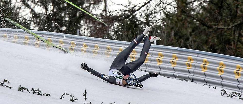Thomas Morgenstern bei einem seiner Stürze.