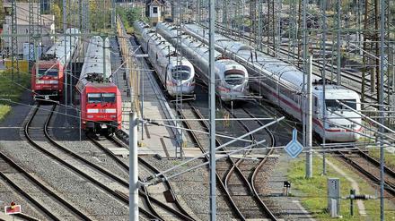 Stillstand. Die Gewerkschaft EVG droht der Bahn mit Streik.