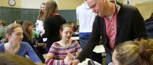 Nach den Winterferien beginnen die Anmeldungen zu den Oberschulen (hier Geschichtsunterricht am Schadow-Gymnasium in Zehlendorf).