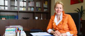 Sie ist's, die Neue in Neukölln. Franziska Giffey in ihrem Büro.