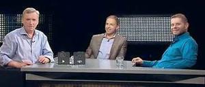 Rudi Brückner (l.) spricht in „Ultra“ jetzt immer donnerstags mit zwei Studiogästen über Fußball. 