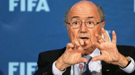 Angriffsposition eingenommen: Mit seinen Äußerungen hat Josef Blatter die heiße Phase des Wahlkampfs um den Posten als Fifa-Präsident eröffnet.