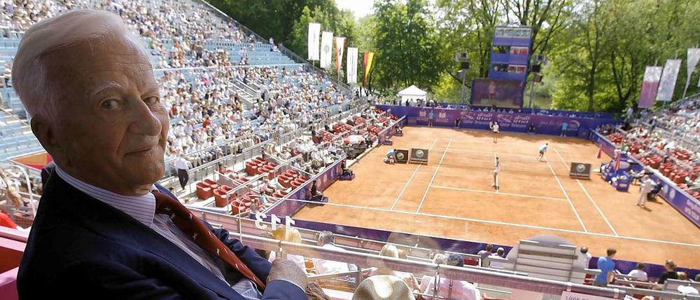 Mit 88 Jahren noch beim Tennis: Richard von Weizsäcker 2008 bei den German Open im Tennis im Steffi-Graf-Stadion.