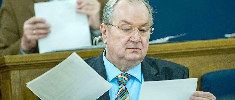 Nüchterne Abschiedslesung . . . 
