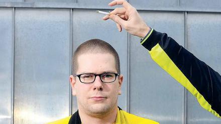 Kohle und Asche. Johannes Schneider wurde zwar in Bochum geboren, aufgewachsen ist er jedoch in Dortmund-Aplerbeck..