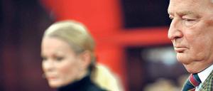 Distanz wahren oder Kontakt aufnehmen: Nach dem Rücktritt von Sprecherin Kathrin Oertel habe sich die Sache mit Pegida erledigt, sagt der Chef der AfD in Brandenburg, Alexander Gauland. 