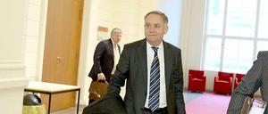 Erst Anfang Dezember war Rainer Schwarz beim BER-Untersuchungsausschuss - der will jetzt die Verantwortung des ex-Flughafenchefs für den verschobenen Bau neu prüfen.